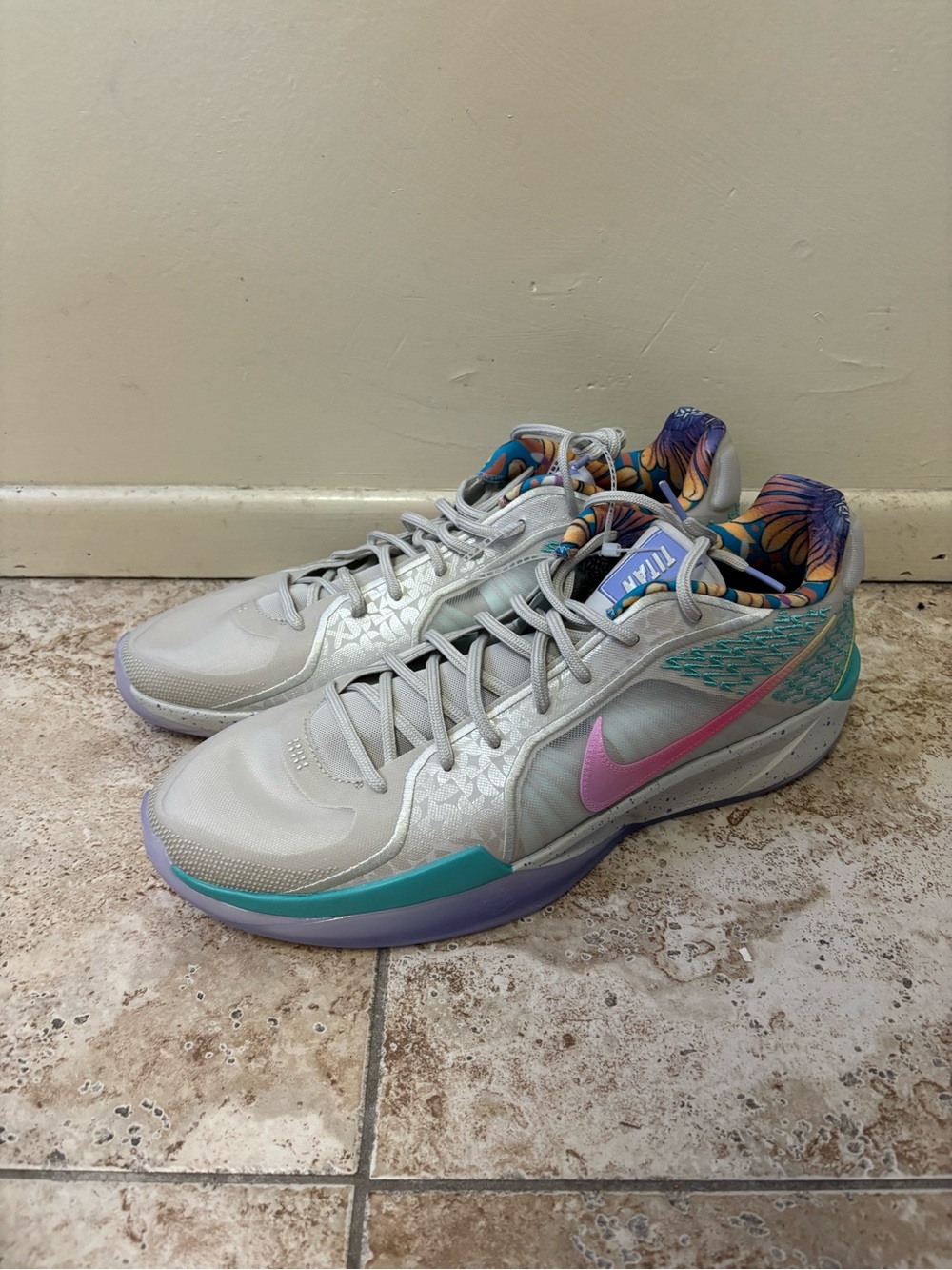 Nike Titan x Sabrina 2 “Make Space” IH8554-001 Women’s Sz 18.5 Size 17 Men
